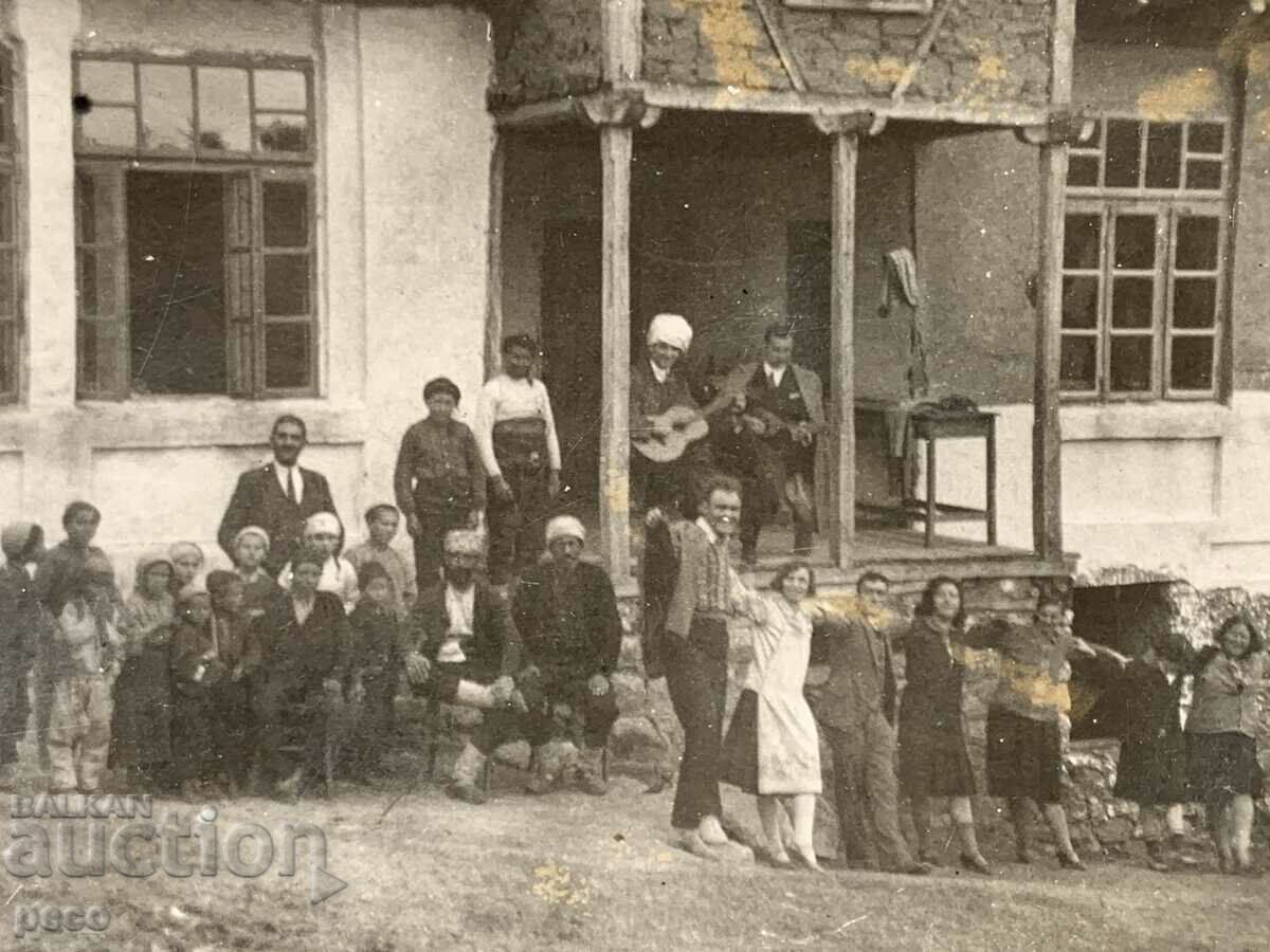 Delivery of Pomash school "Konarska Mahala" old photo Delivery of Pomash school "Konarska Mahala" old photo