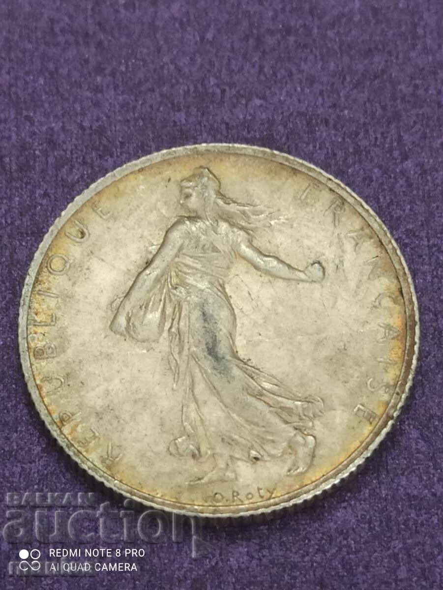 2 franci de argint 1915 cu preț € 25.45 | 49.78 BGN