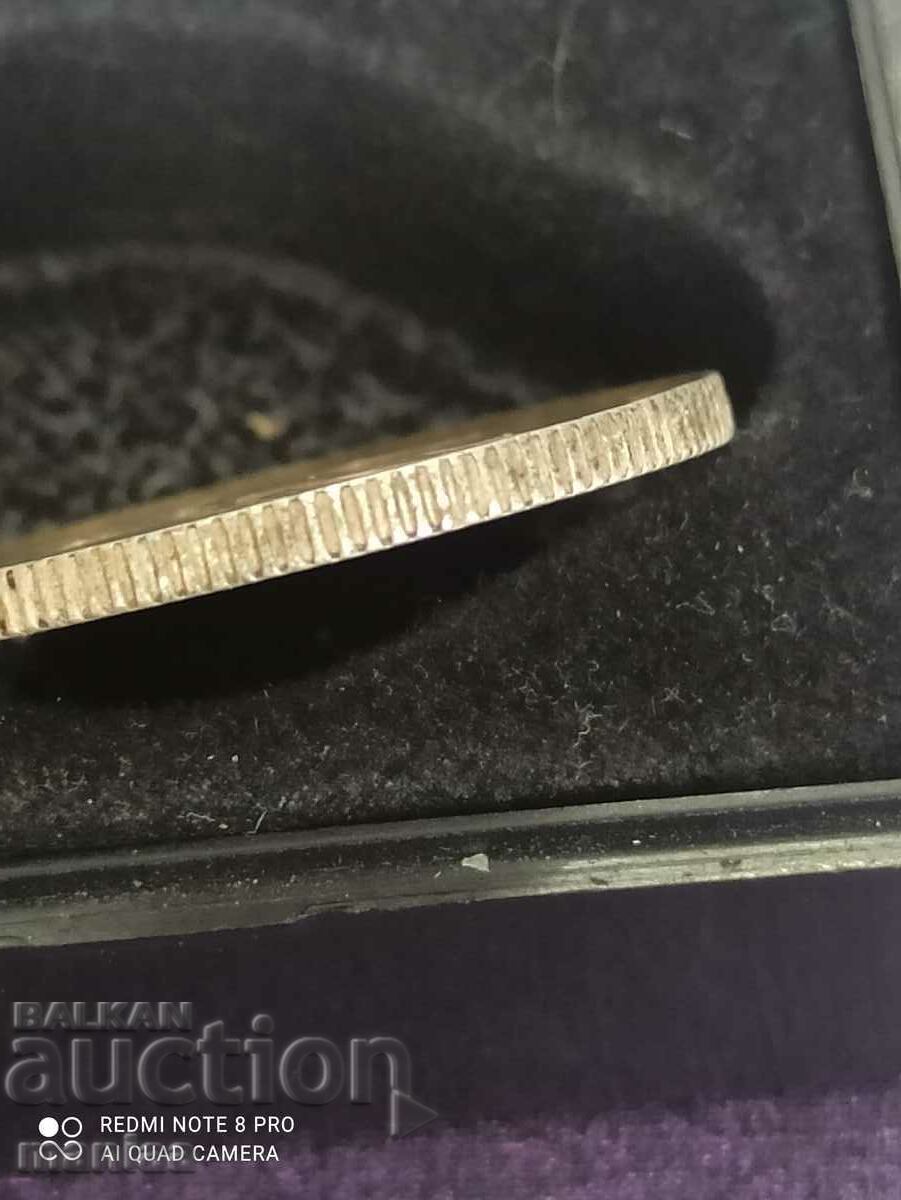 Auction  2 silver franc 1915