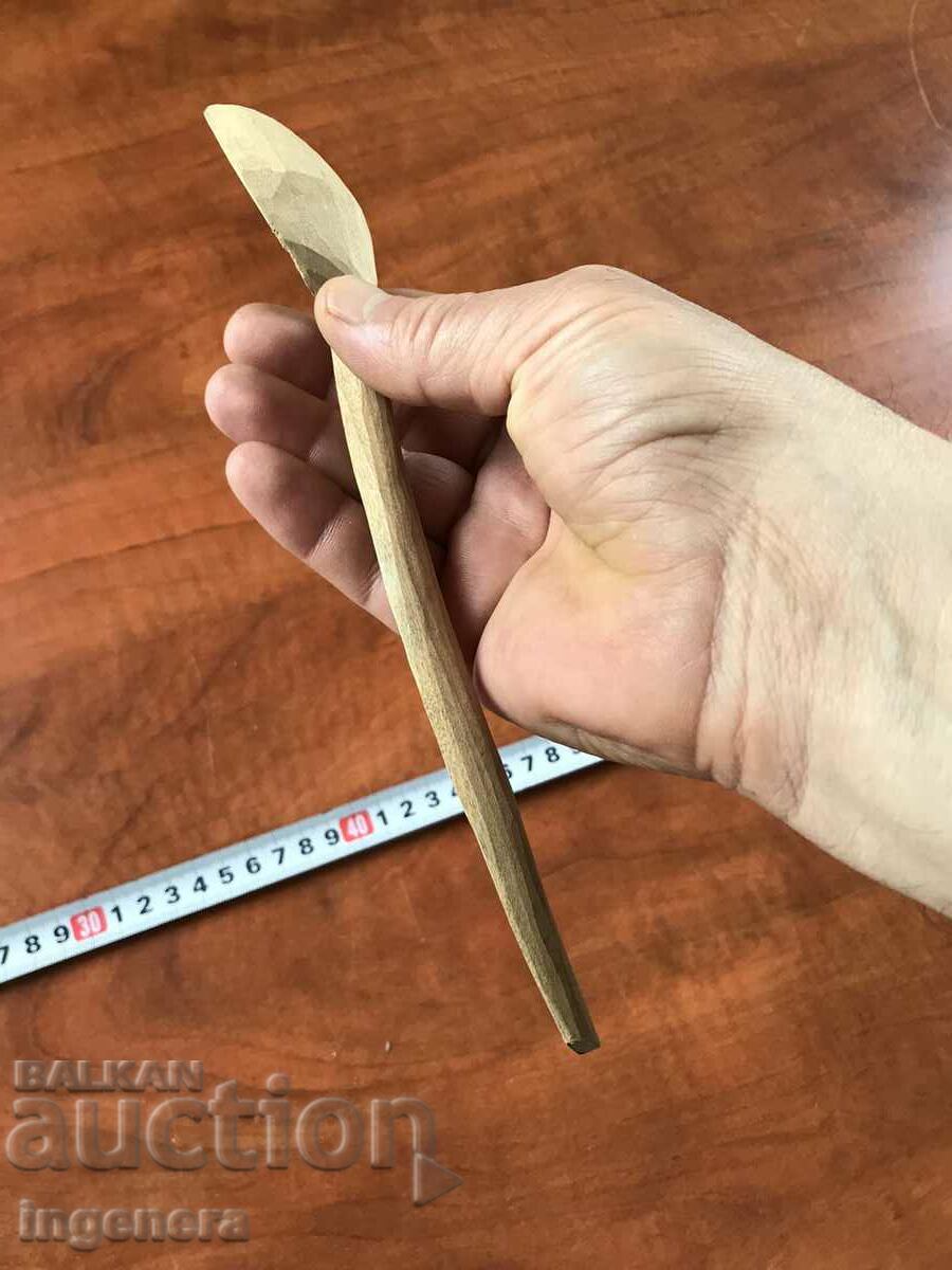 Auction ANTIQUE HAND CARVED WOODEN SPOON Auction ANTIQUE HAND CARVED WOODEN SPOON