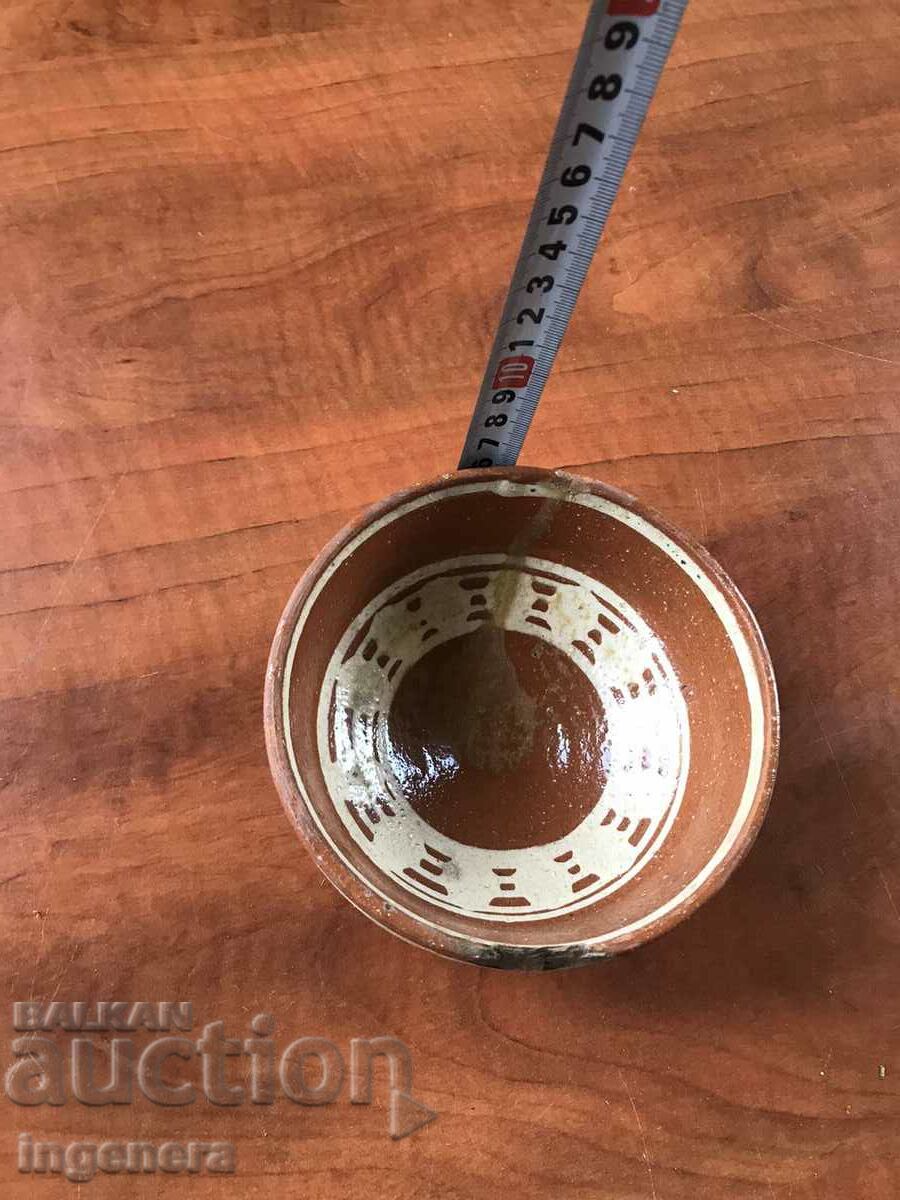 OLD POTTERY DEEP BEAN BOWL with price 8.00 BGN | € 4.09 OLD POTTERY DEEP BEAN BOWL with price 8.00 BGN | € 4.09