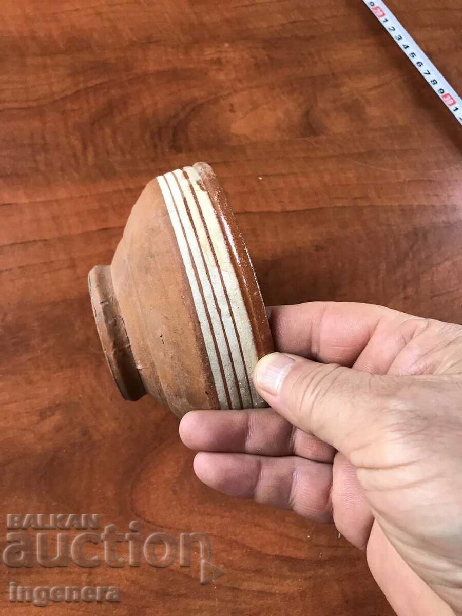 Delivery of OLD POTTERY DEEP BEAN BOWL Delivery of OLD POTTERY DEEP BEAN BOWL