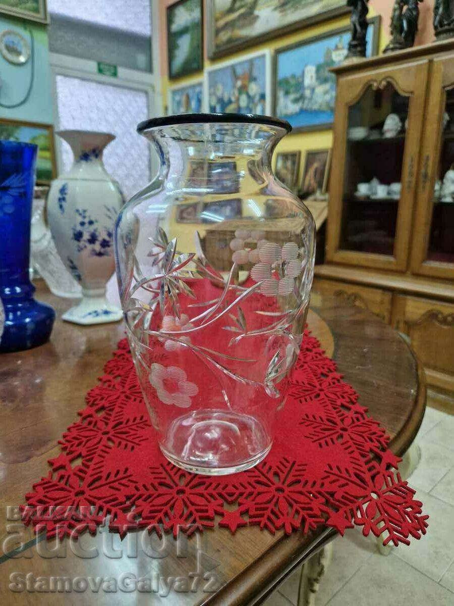 Красива антикварна голяма кристална ваза