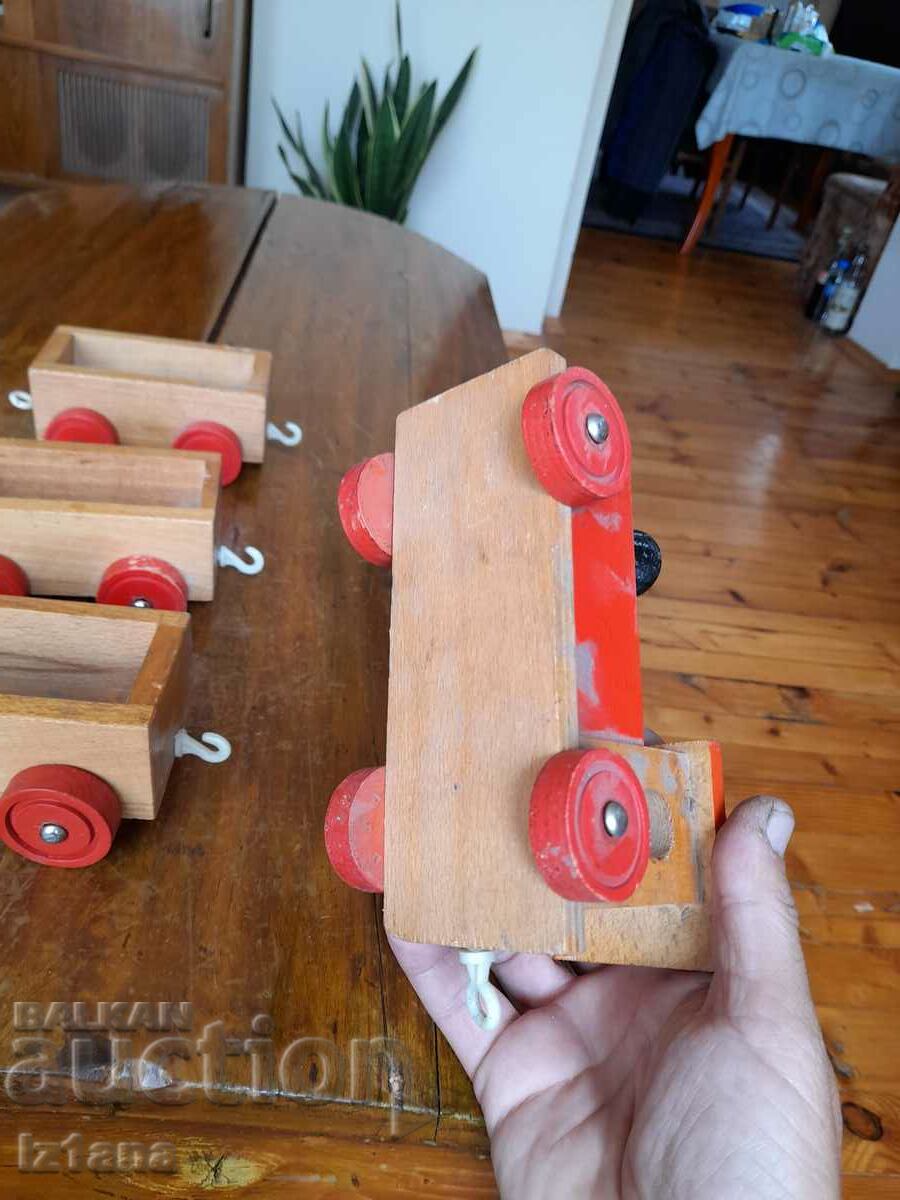 Old wooden train - 5