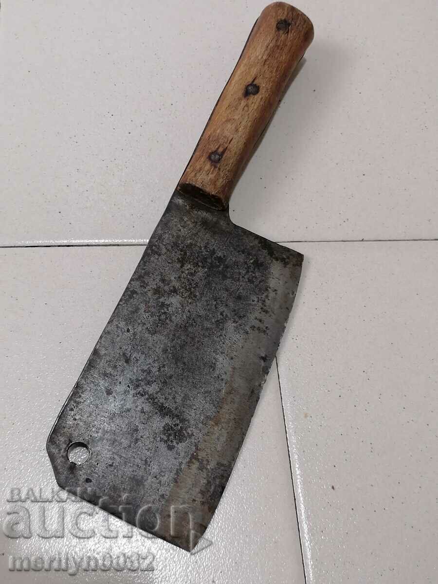 Sutter, top, knife, wrought iron with price 42.00 BGN | € 21.47 Sutter, top, knife, wrought iron with price 42.00 BGN | € 21.47