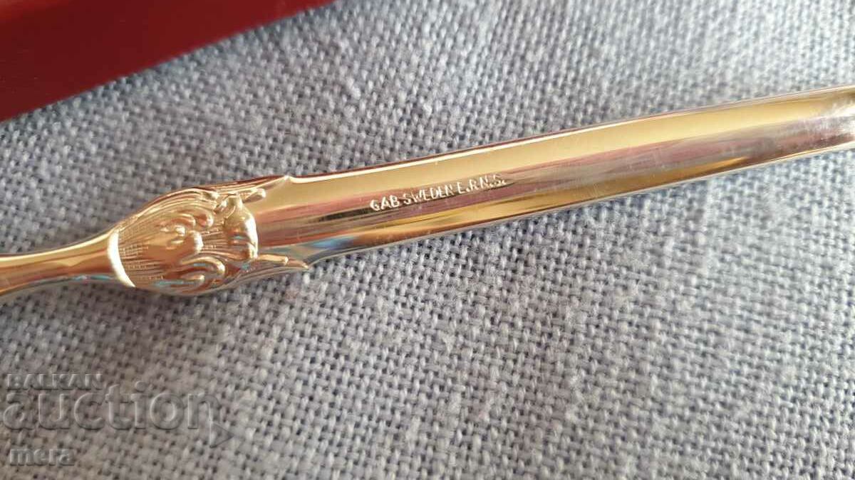 Delivery of Set of antique silver plated coffee spoons. Delivery of Set of antique silver plated coffee spoons.