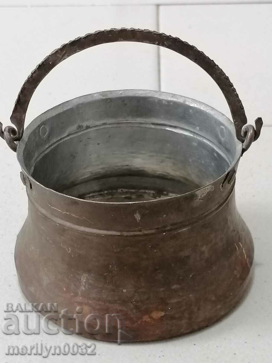 Old copper minion, copper, cauldron