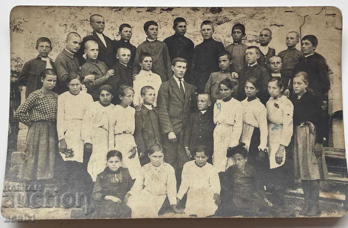 Σχολείο 1918/19 χωριό Μέτκοβετς