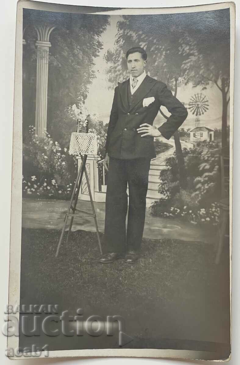 Delivery of Military Neno