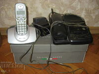 2 PANASONIC digital landline telephones - working