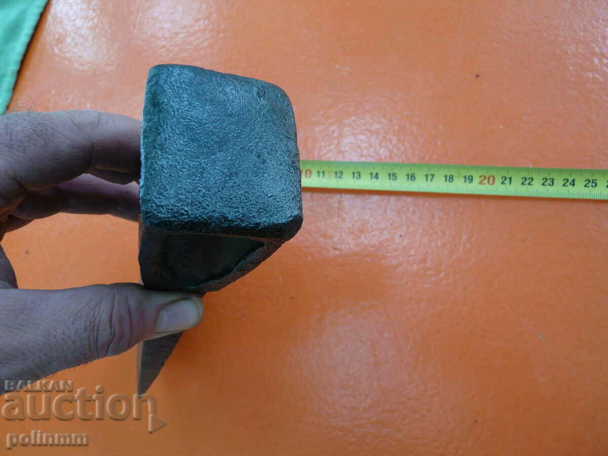 Delivery of Old solid French ax - 349 Delivery of Old solid French ax - 349