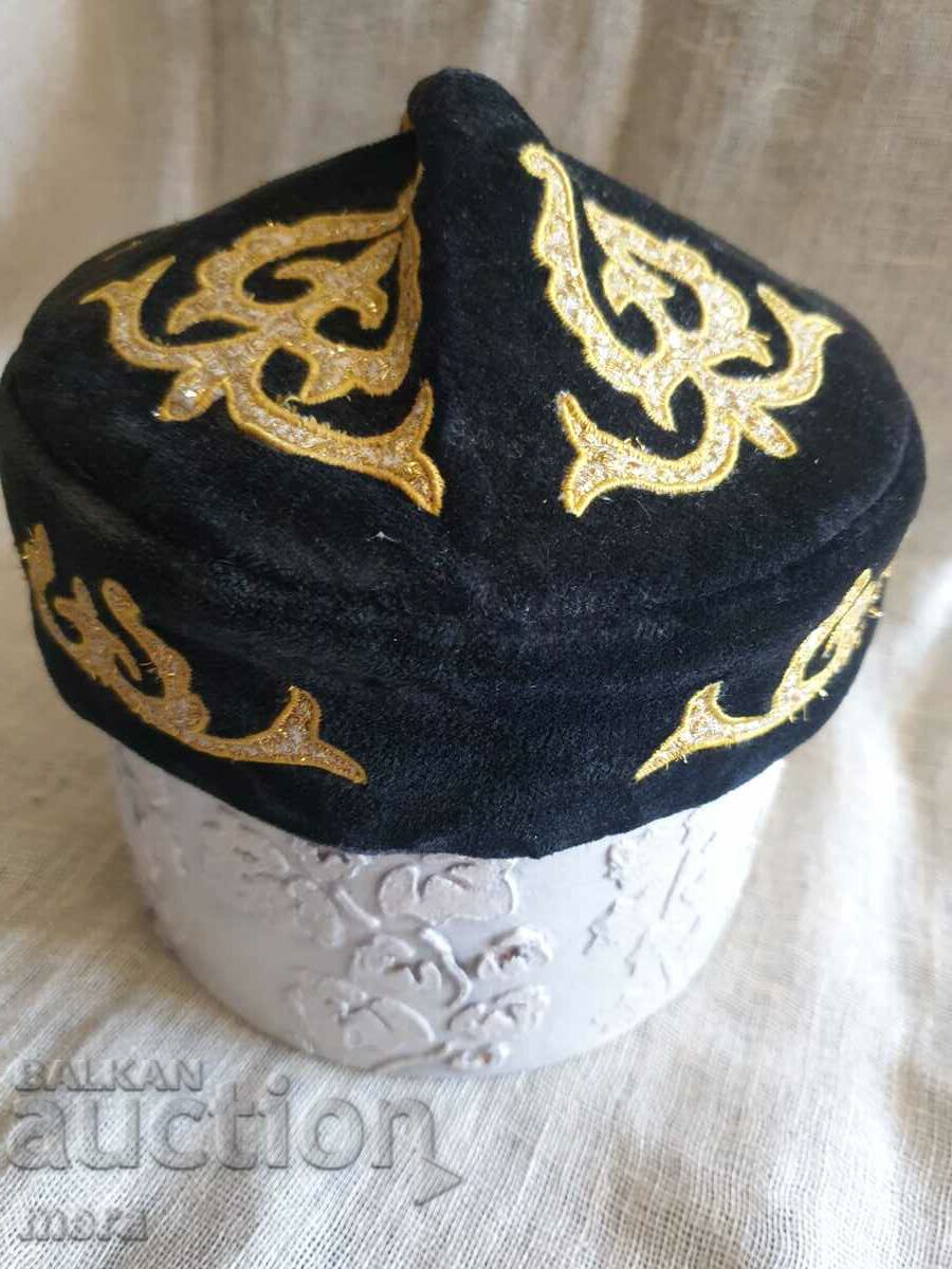 Veche pălărie rituală nefolosită - Tubiteika - 5 Veche pălărie rituală nefolosită - Tubiteika - 5