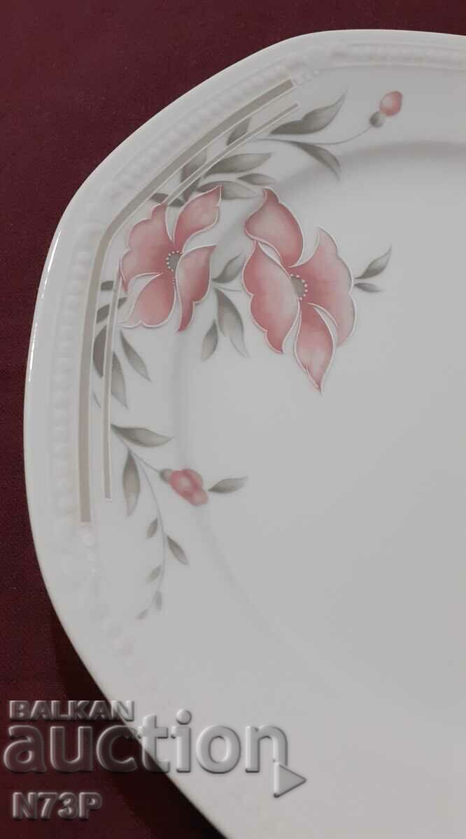 PORCELAIN PLATE. COLLECTION. MADE IN GERMANY. with price 17.00 BGN | € 8.69 PORCELAIN PLATE. COLLECTION. MADE IN GERMANY. with price 17.00 BGN | € 8.69