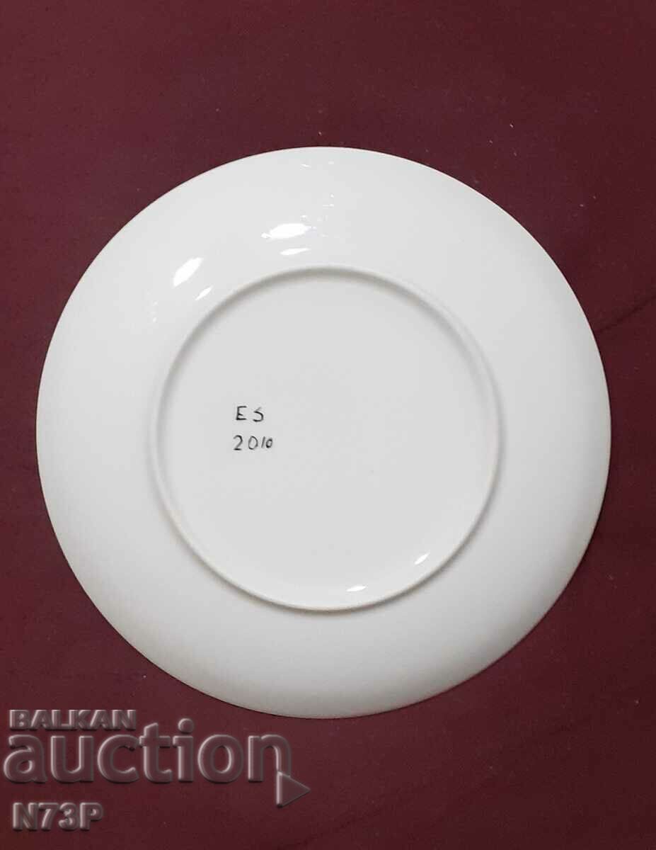 Auction PORCELAIN PLATE. COLLECTION. Auction PORCELAIN PLATE. COLLECTION.