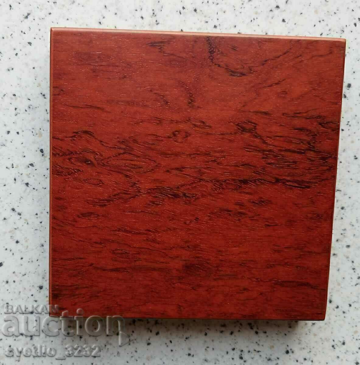 Licitație Cutie de monede Licitație Cutie de monede