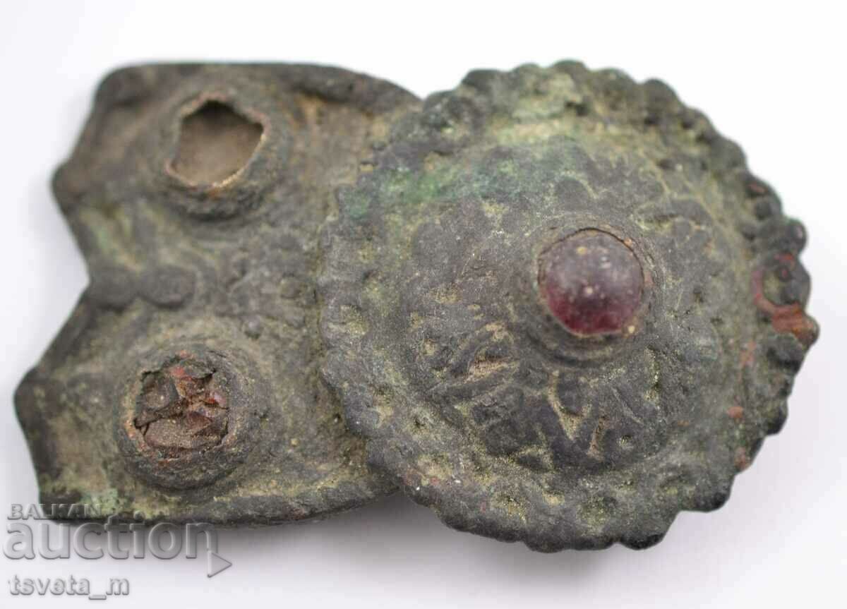 Auction Revival half herringbone belt pouf Auction Revival half herringbone belt pouf