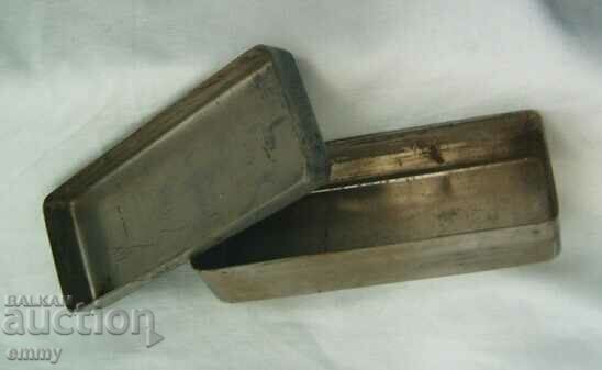 Δημοπρασία Παλιό μεταλλικό κουτί, τσέπη Δημοπρασία Παλιό μεταλλικό κουτί, τσέπη