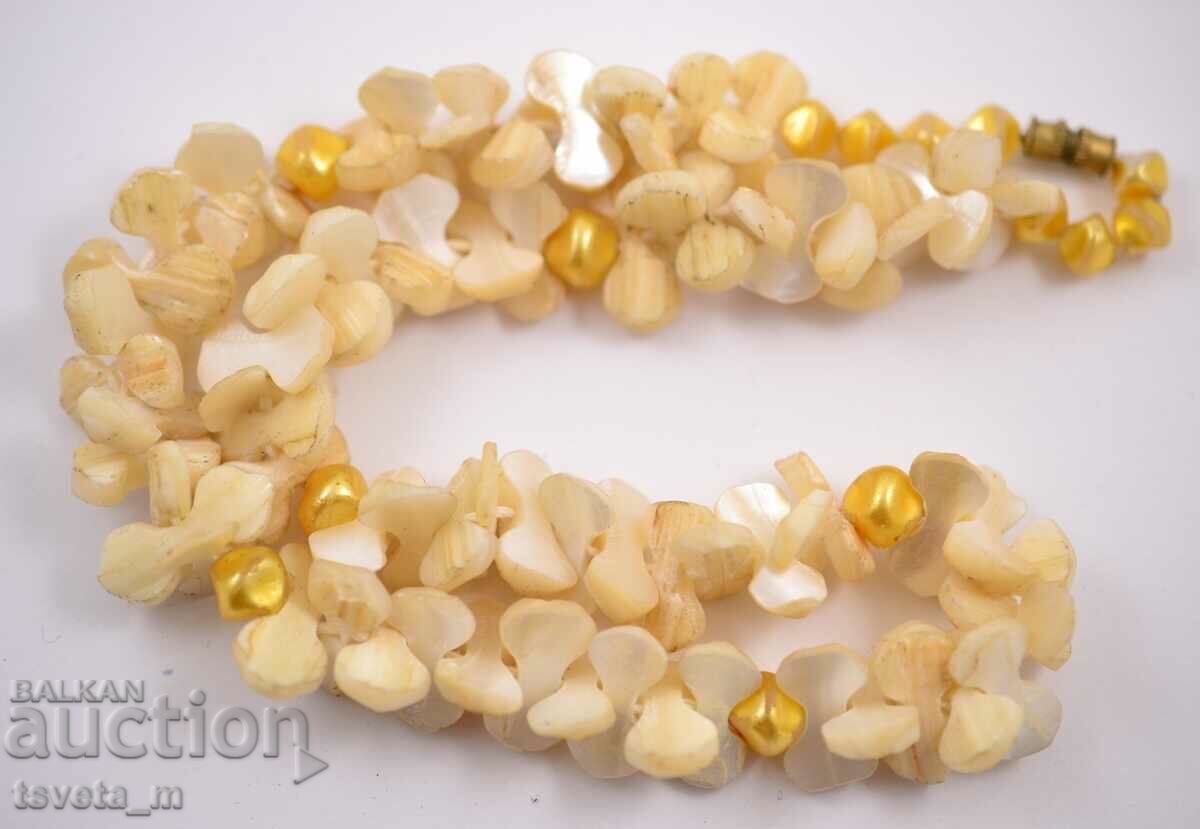 Licitație Colier antic, colier sidef 67,6 g