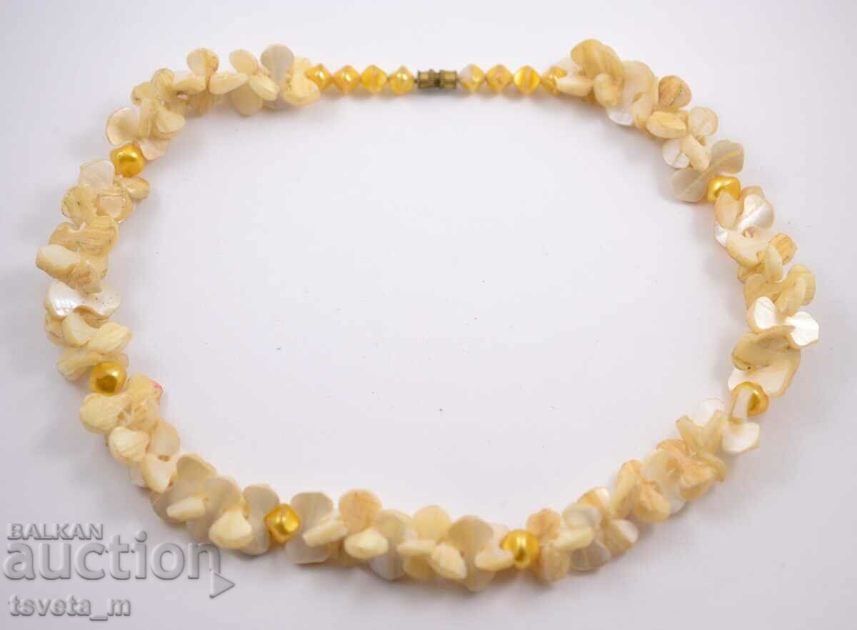 Antique necklace, mother of pearl necklace 67.6 g