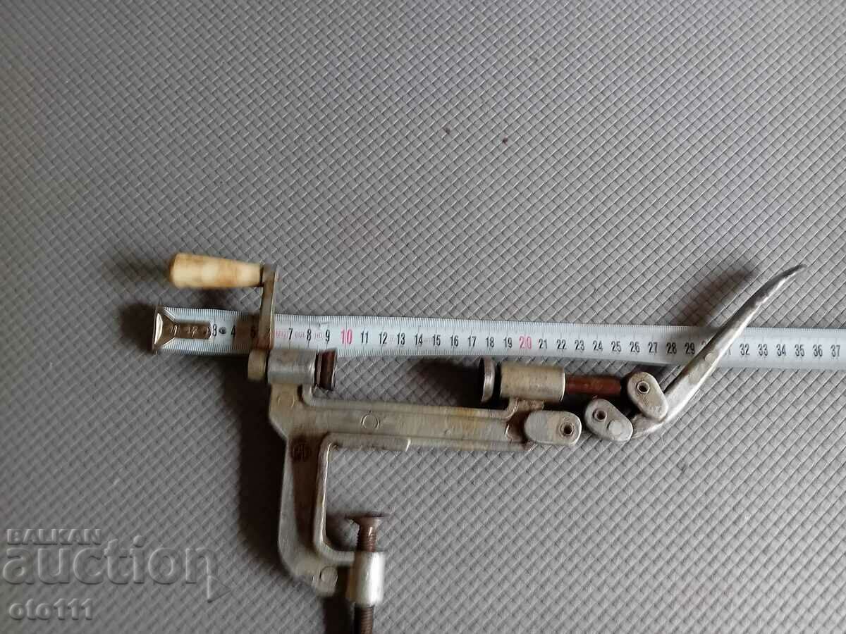 MACHINE FOR CARTRIDGES with price 25.00 BGN | € 12.78 MACHINE FOR CARTRIDGES with price 25.00 BGN | € 12.78