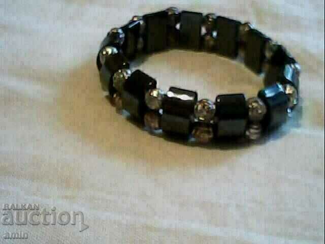 Beautiful bracelet with price 10.00 BGN | € 5.11 Beautiful bracelet with price 10.00 BGN | € 5.11