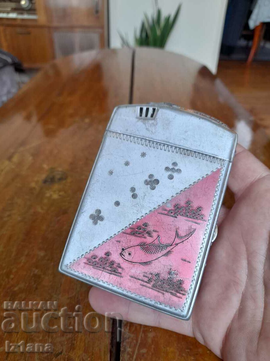 Old cigarette case with price 35.00 BGN | € 17.90 Old cigarette case with price 35.00 BGN | € 17.90