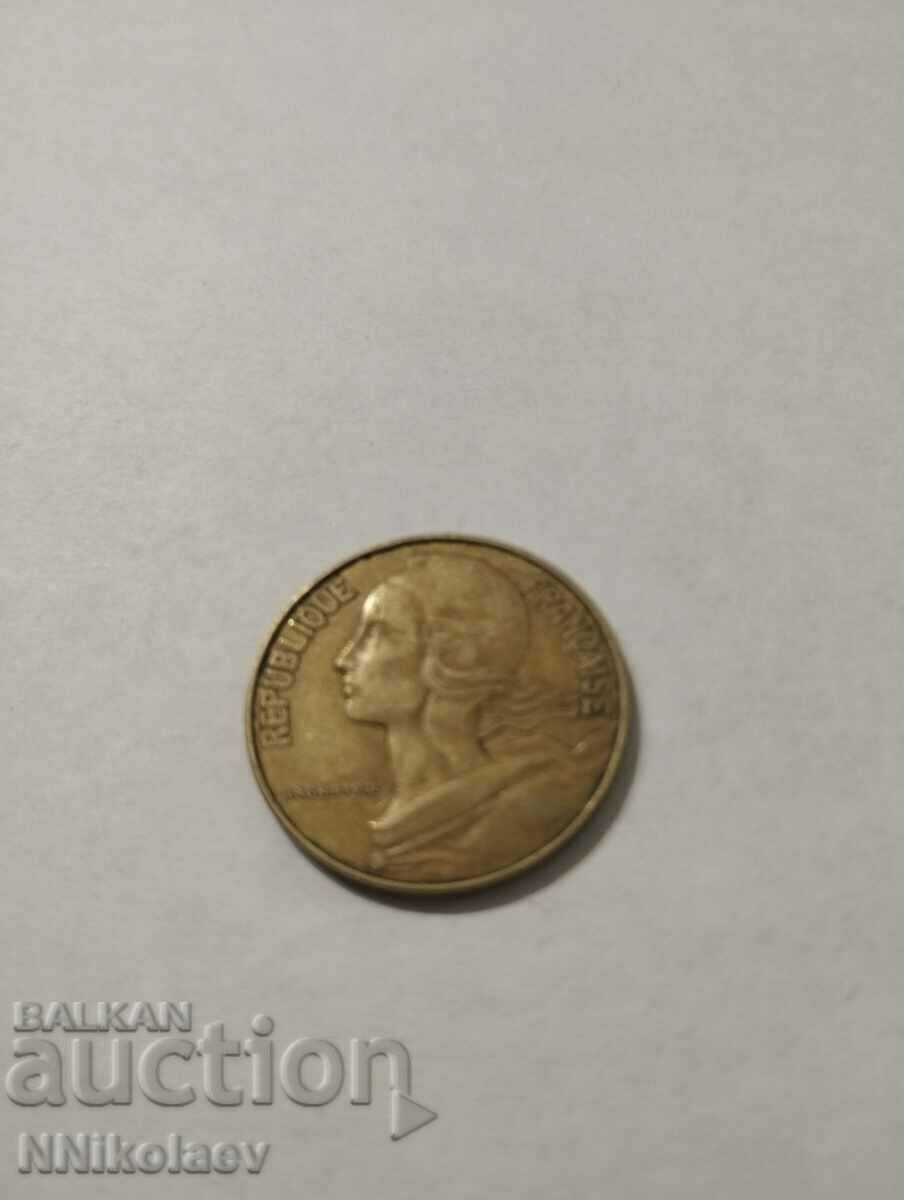 Delivery of France 20 centimes 1974 Delivery of France 20 centimes 1974