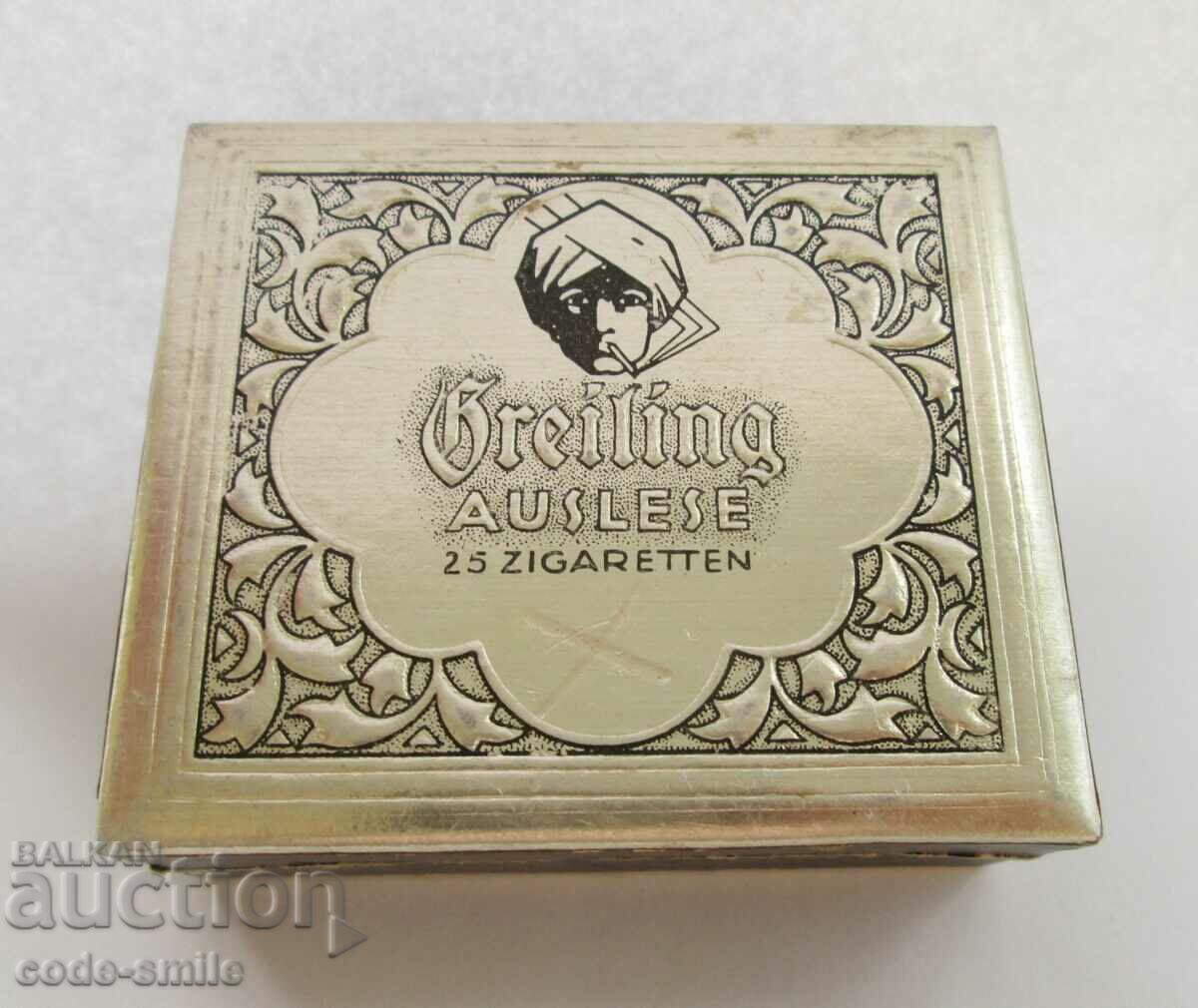 Old German packaging box of cigarettes and cigarette cards 1926 with price 100.00 BGN | € 51.13 Old German packaging box of cigarettes and cigarette cards 1926 with price 100.00 BGN | € 51.13