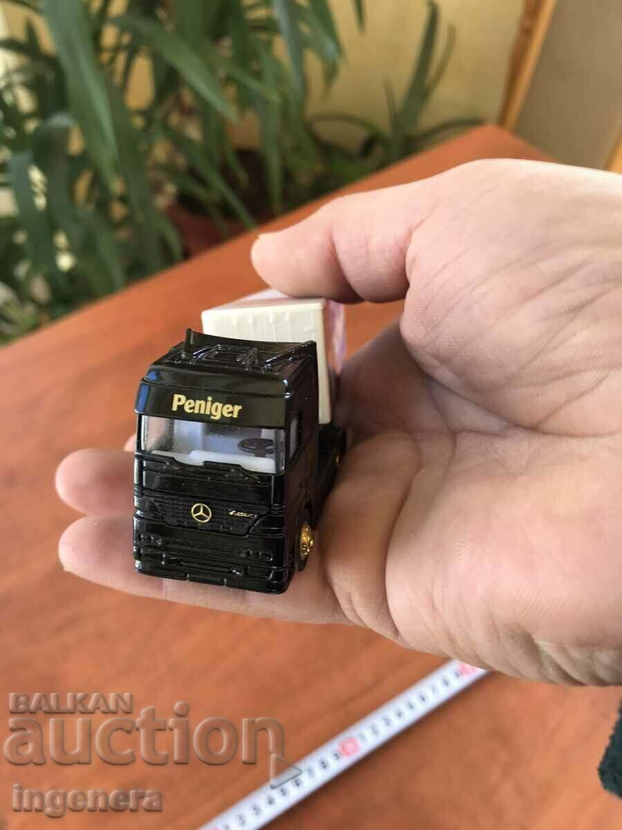 Delivery of TRUCK TRUCK TOY MODEL TROLLEY Delivery of TRUCK TRUCK TOY MODEL TROLLEY