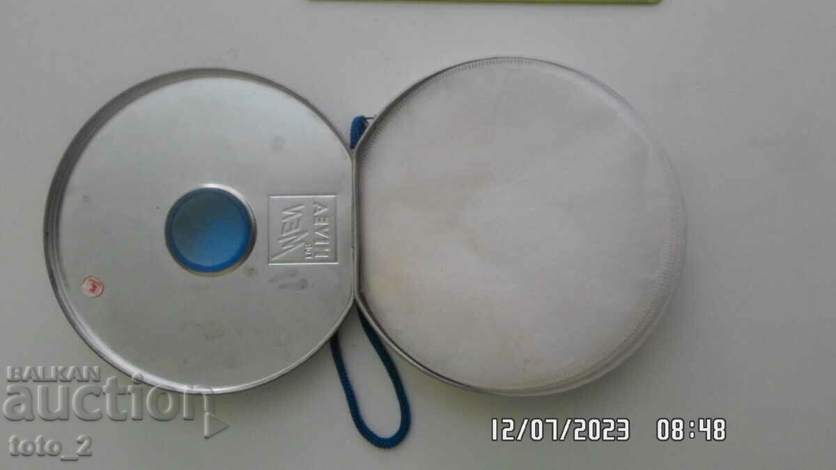 РЕКЛАМНА КУТИЯ ЗА ДИСКОВЕ/CD/ с цена 4.00 лв. | € 2.05 РЕКЛАМНА КУТИЯ ЗА ДИСКОВЕ/CD/ с цена 4.00 лв. | € 2.05