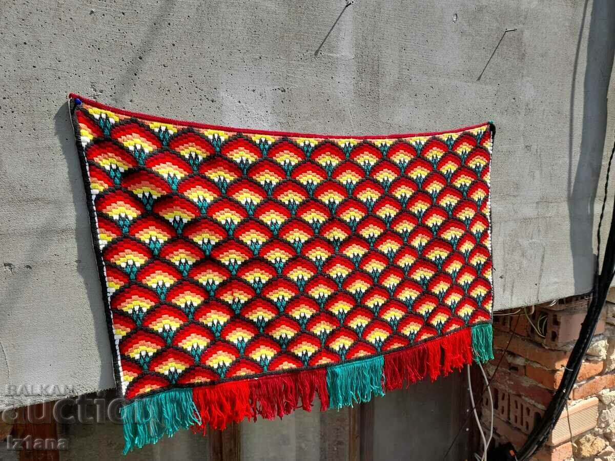 Auction Antique carpet, wall covering Auction Antique carpet, wall covering