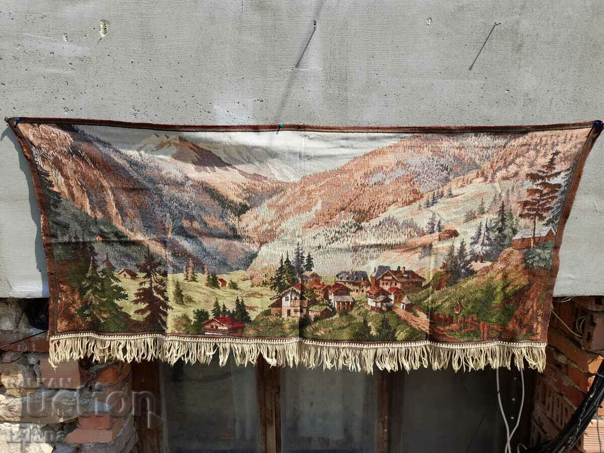 Μοκέτα αντίκα, επένδυση τοίχου με τιμή 85.00 BGN | € 43.46