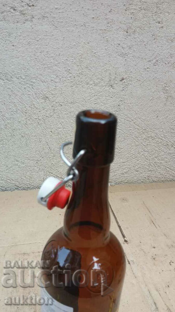 BOTTLE WITH AN INTERESTING CAP - 6
