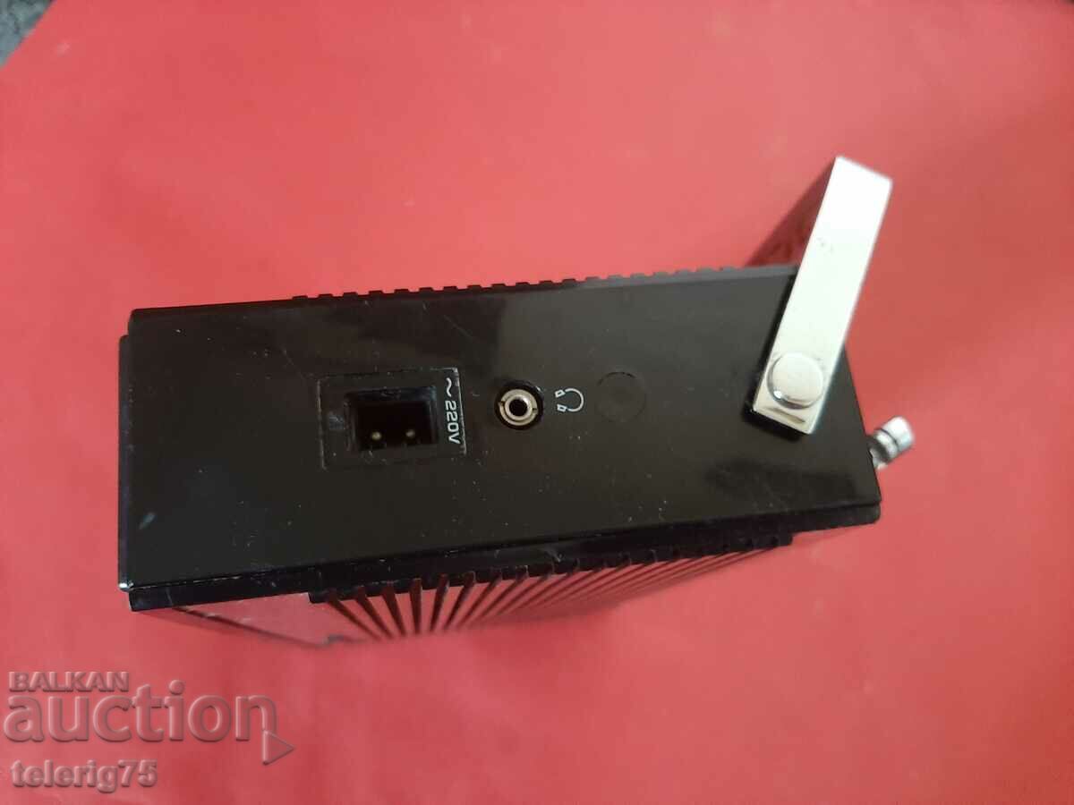 Old Retro Radio 'GRUNDING Hit Boy-N' - 5 Old Retro Radio 'GRUNDING Hit Boy-N' - 5