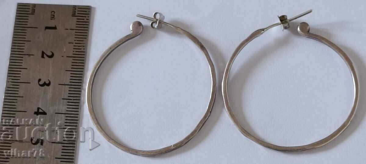 Delivery of silver earrings Delivery of silver earrings