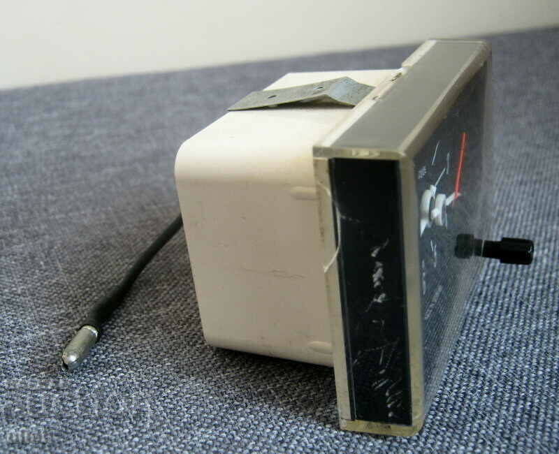 Delivery of Kienzle vintage car clock Germany 12V Delivery of Kienzle vintage car clock Germany 12V