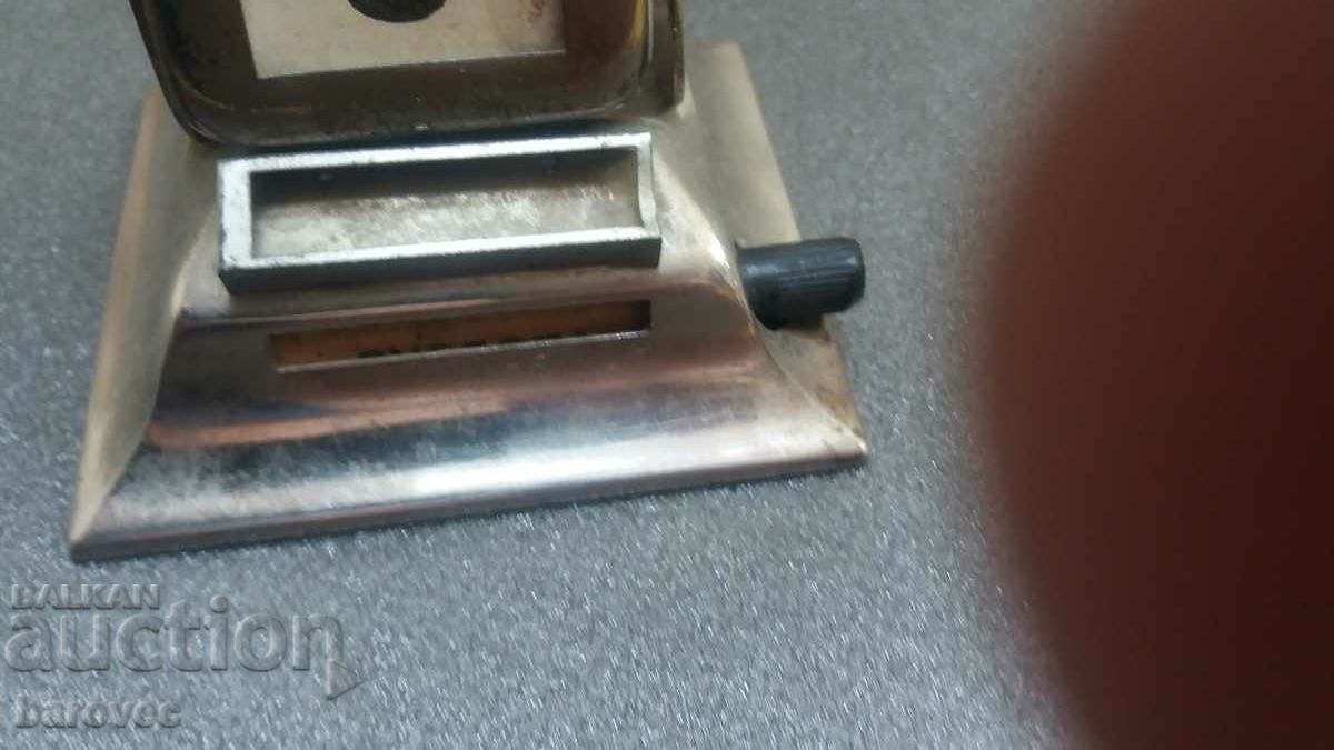 Ρωσικό μηχανικό ημερολόγιο με τιμή 35.99 BGN | € 18.40 Ρωσικό μηχανικό ημερολόγιο με τιμή 35.99 BGN | € 18.40