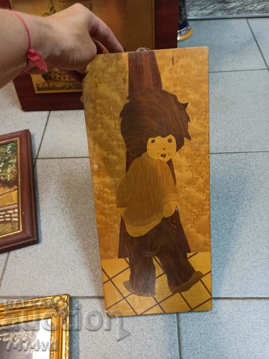 de relief din lemn SOC cu preț 10.00 BGN | € 5.11 de relief din lemn SOC cu preț 10.00 BGN | € 5.11