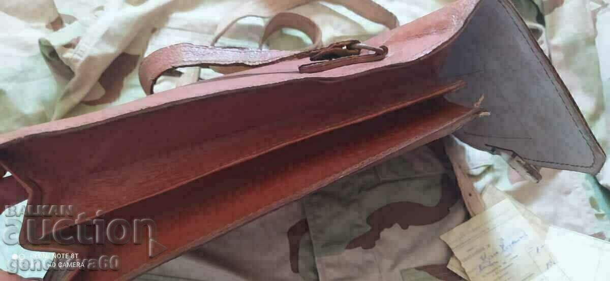 Retro men's leather bag and camouflage shirt size 164 - 5 Retro men's leather bag and camouflage shirt size 164 - 5