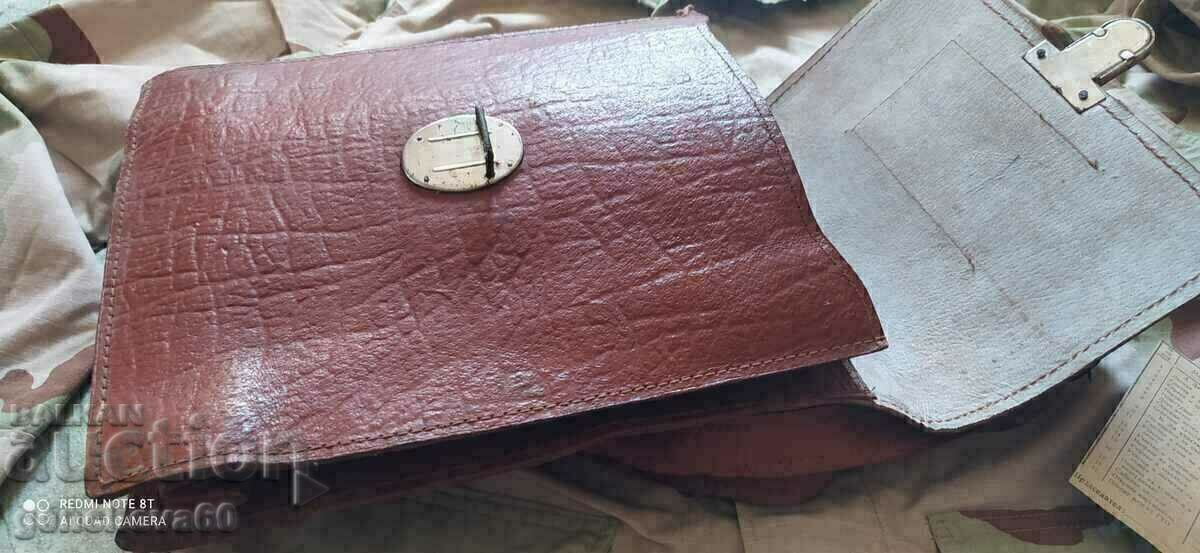 Retro men's leather bag and camouflage shirt size 164 - 6 Retro men's leather bag and camouflage shirt size 164 - 6