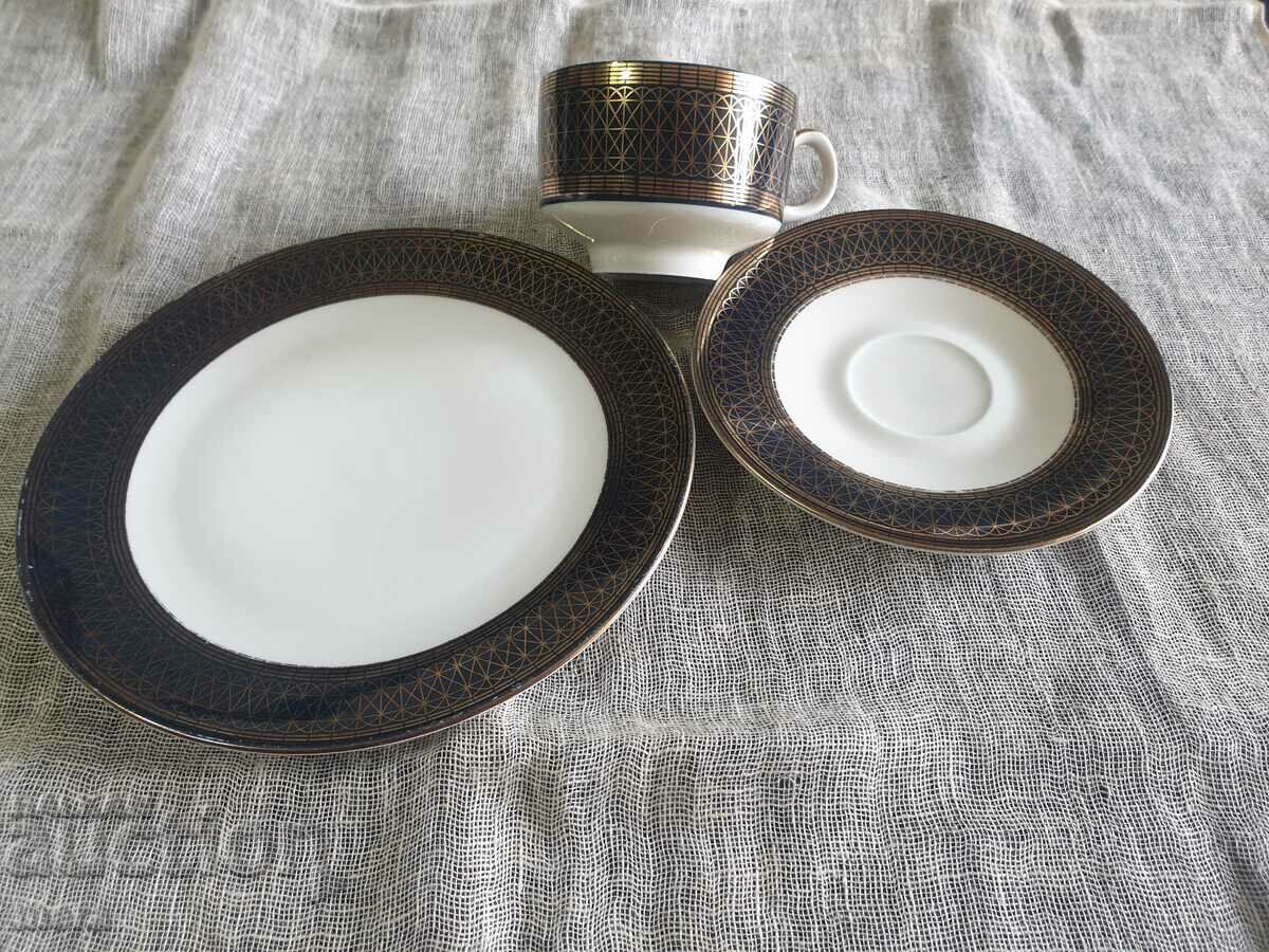 Auction Porcelain cobalt set for tea, coffee Auction Porcelain cobalt set for tea, coffee