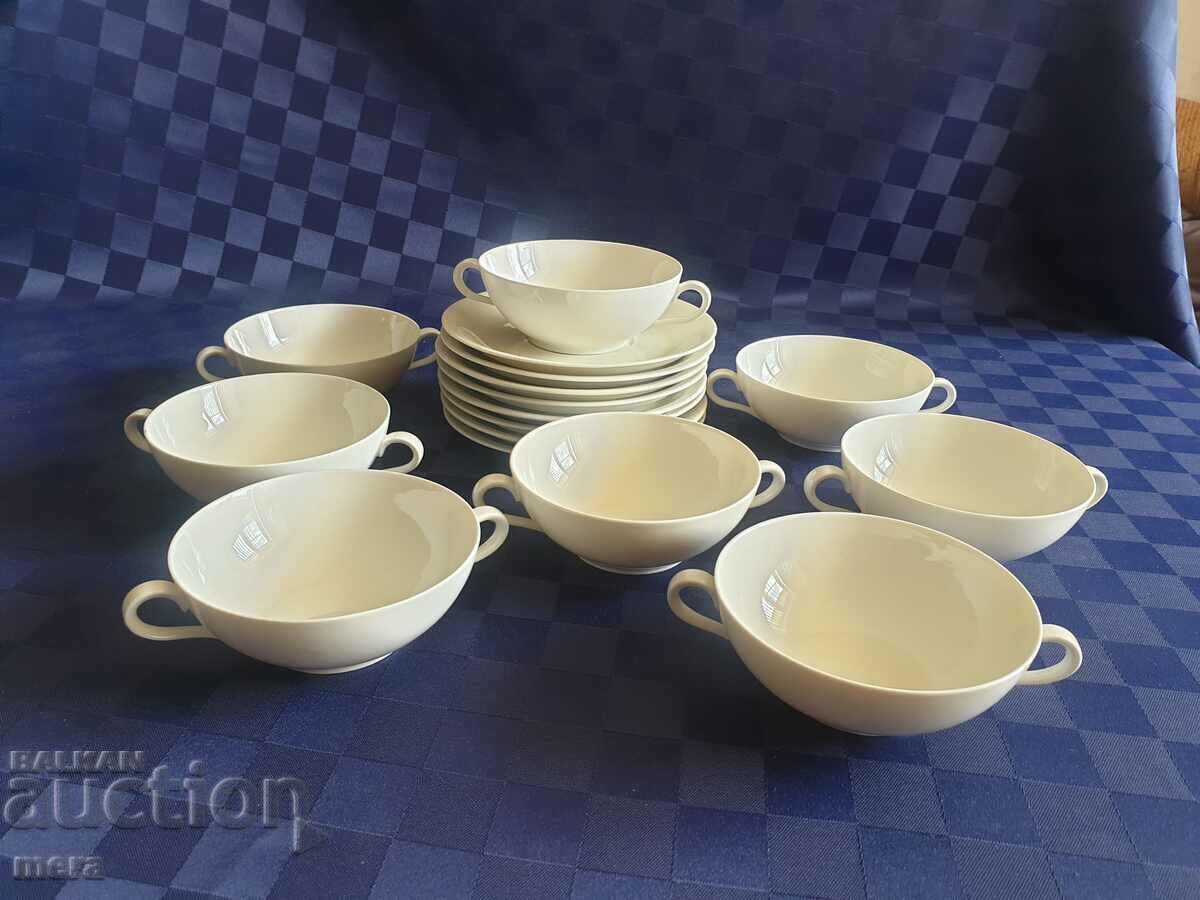 Πορσελάνινα γερμανικά κύπελλα-μπολ με δύο χερούλια και πιατάκια - 6 Πορσελάνινα γερμανικά κύπελλα-μπολ με δύο χερούλια και πιατάκια - 6