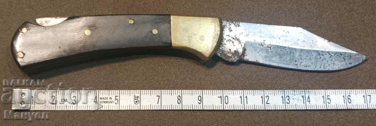 Auction Pocket knife. Auction Pocket knife.