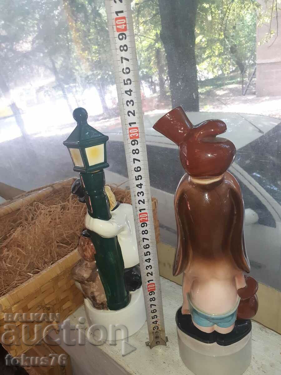 Delivery of Two collectible china playing bottles with box Delivery of Two collectible china playing bottles with box