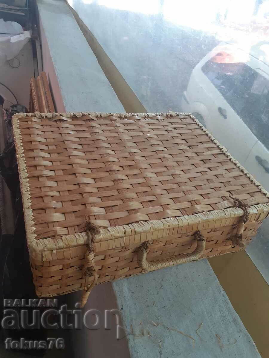 Two collectible china playing bottles with box - 7 Two collectible china playing bottles with box - 7