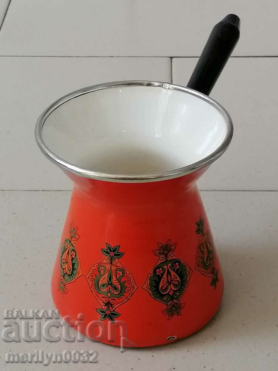 Auction Jeze enameled pot with enamel Auction Jeze enameled pot with enamel