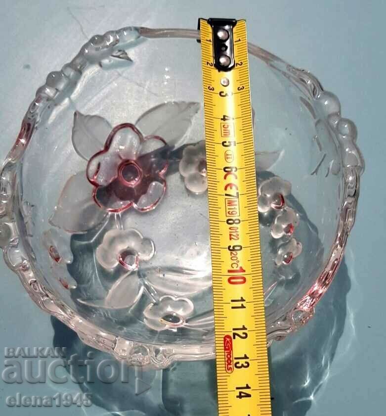 Auction Crystal Nut Bowl Auction Crystal Nut Bowl