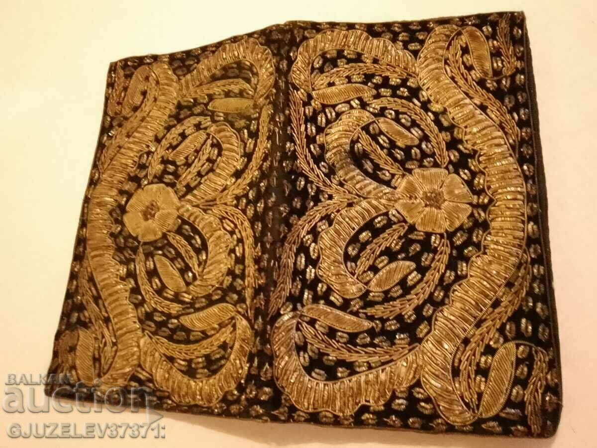 Retro, vintage bag, purse with gold tinsel black velvet with price 199.00 BGN | € 101.75 Retro, vintage bag, purse with gold tinsel black velvet with price 199.00 BGN | € 101.75