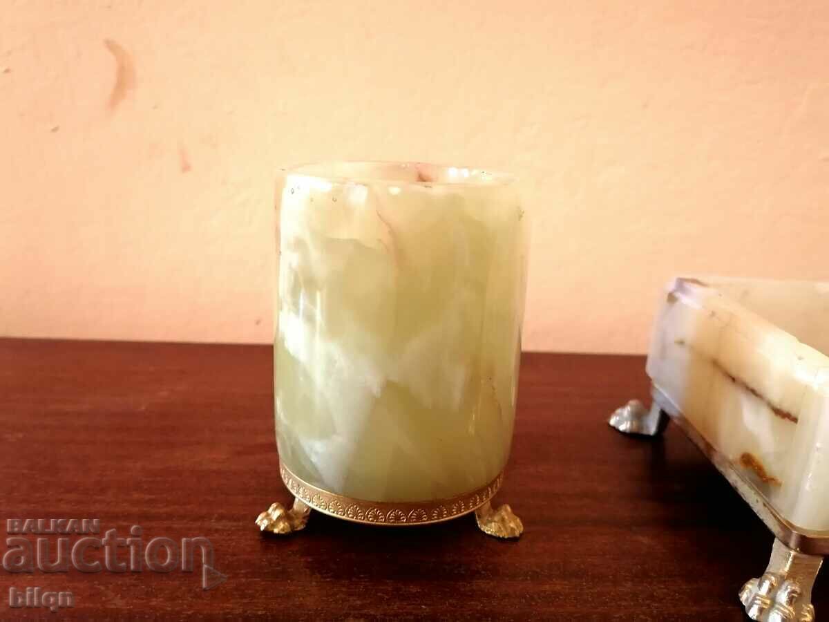 Auction  Incredibly Beautiful Onyx Jewelry Box Set Etc.