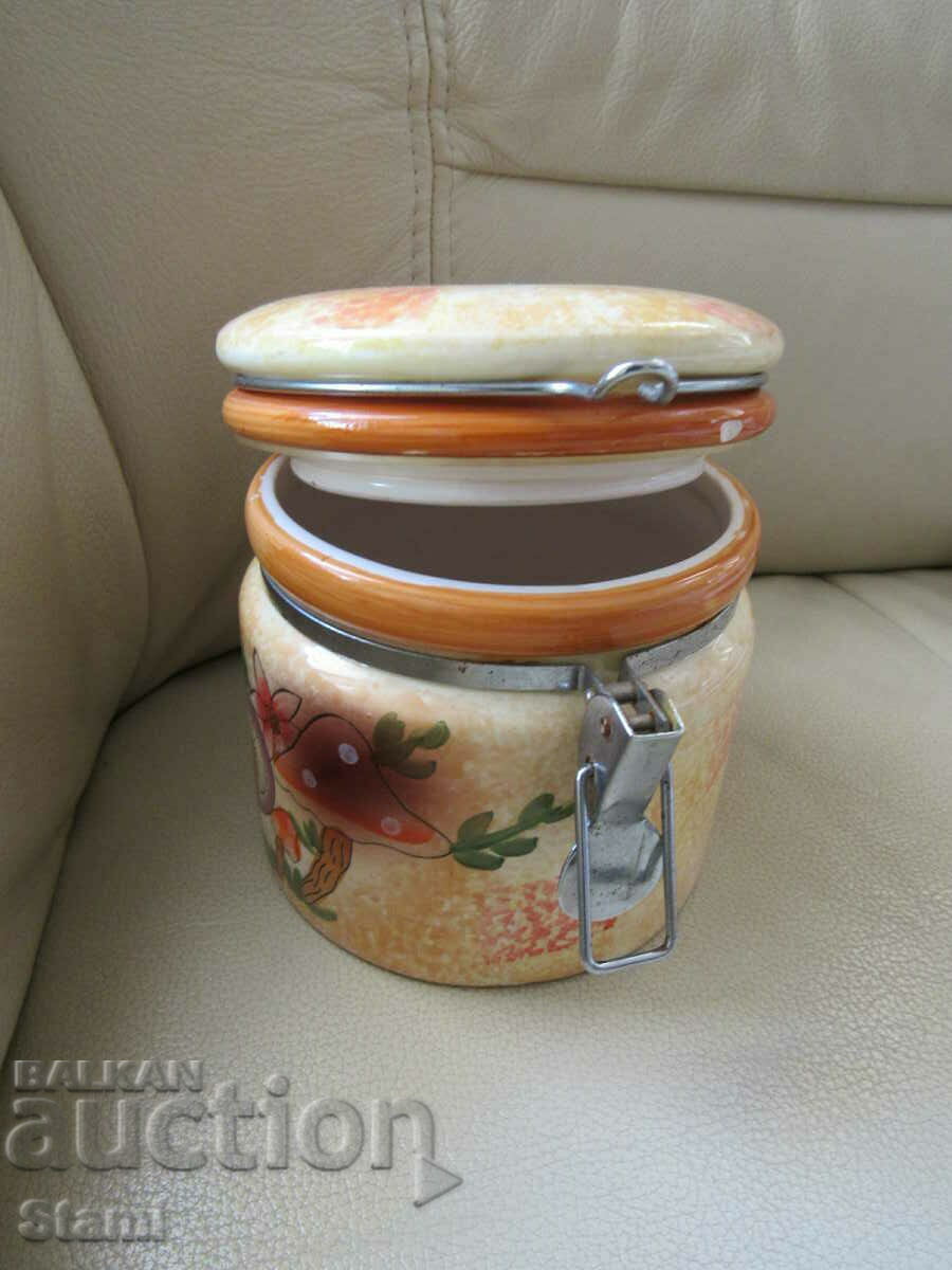 Delivery of Ceramic jar Delivery of Ceramic jar